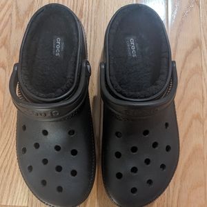Men's Crocs fuzzy insoles